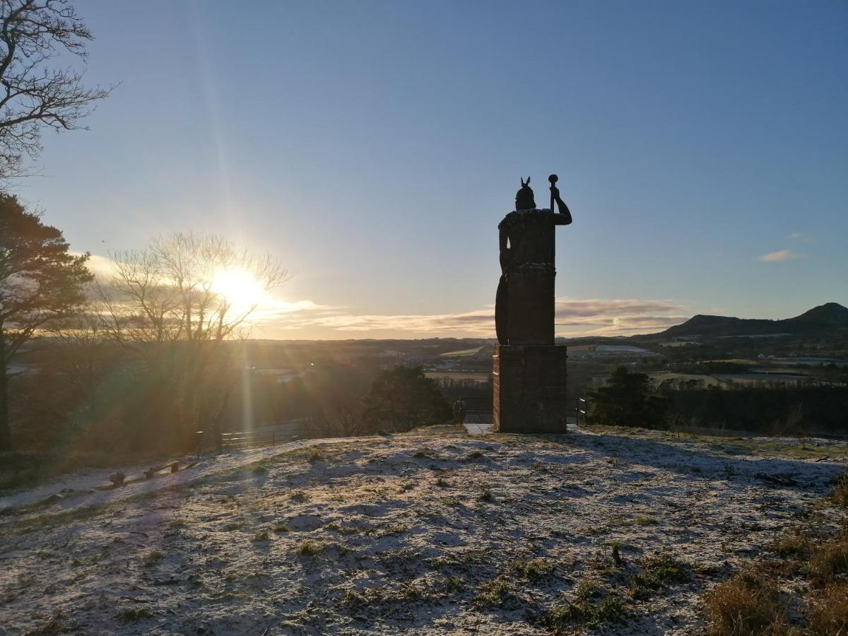 Red Lion, Coorie Inn Earlston ภายนอก รูปภาพ