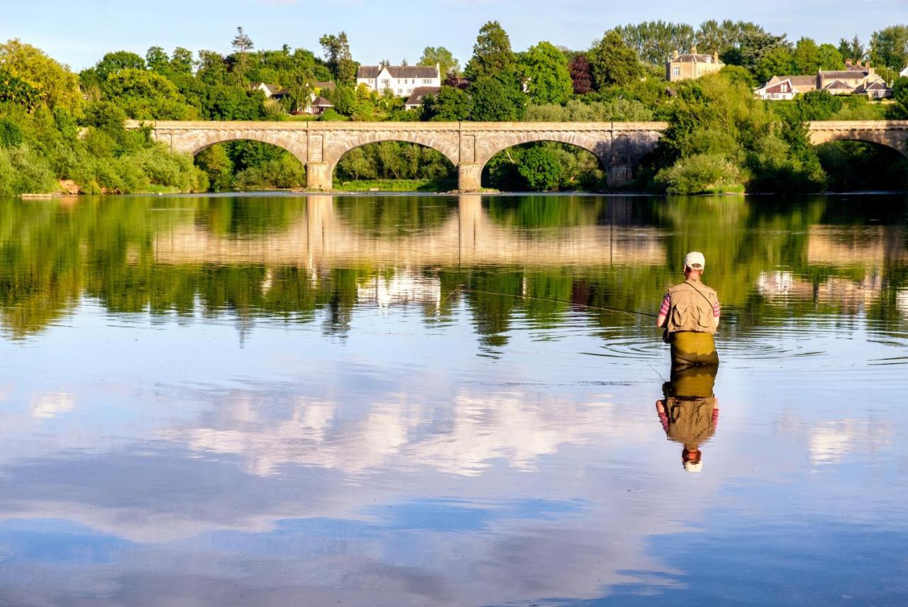 Red Lion, Coorie Inn Earlston ภายนอก รูปภาพ