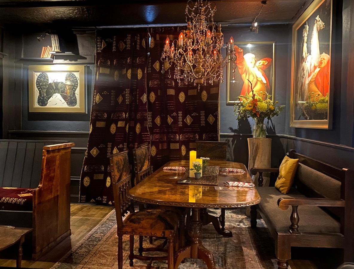 Red Lion, Coorie Inn Earlston ภายนอก รูปภาพ