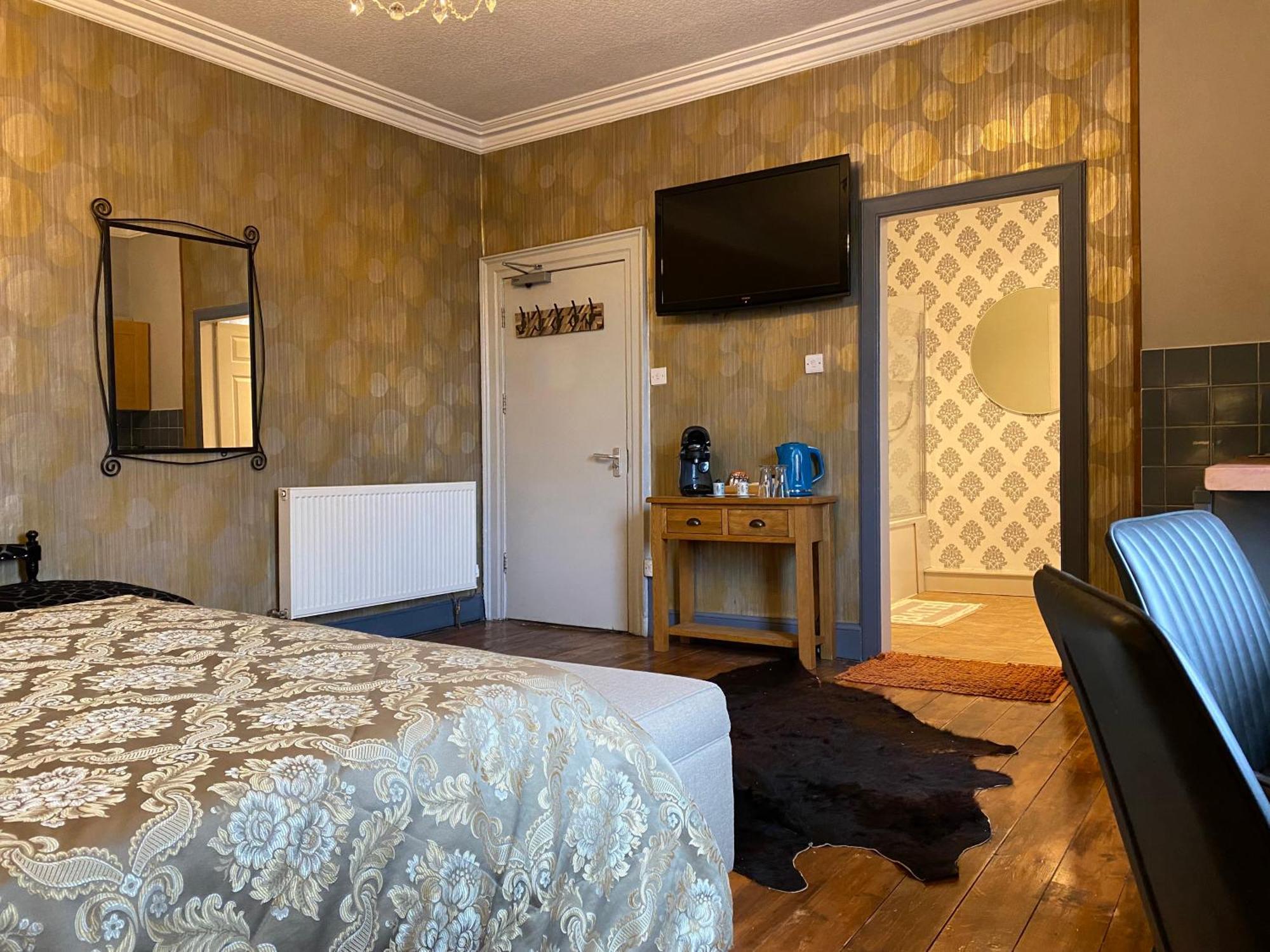 Red Lion, Coorie Inn Earlston ภายนอก รูปภาพ